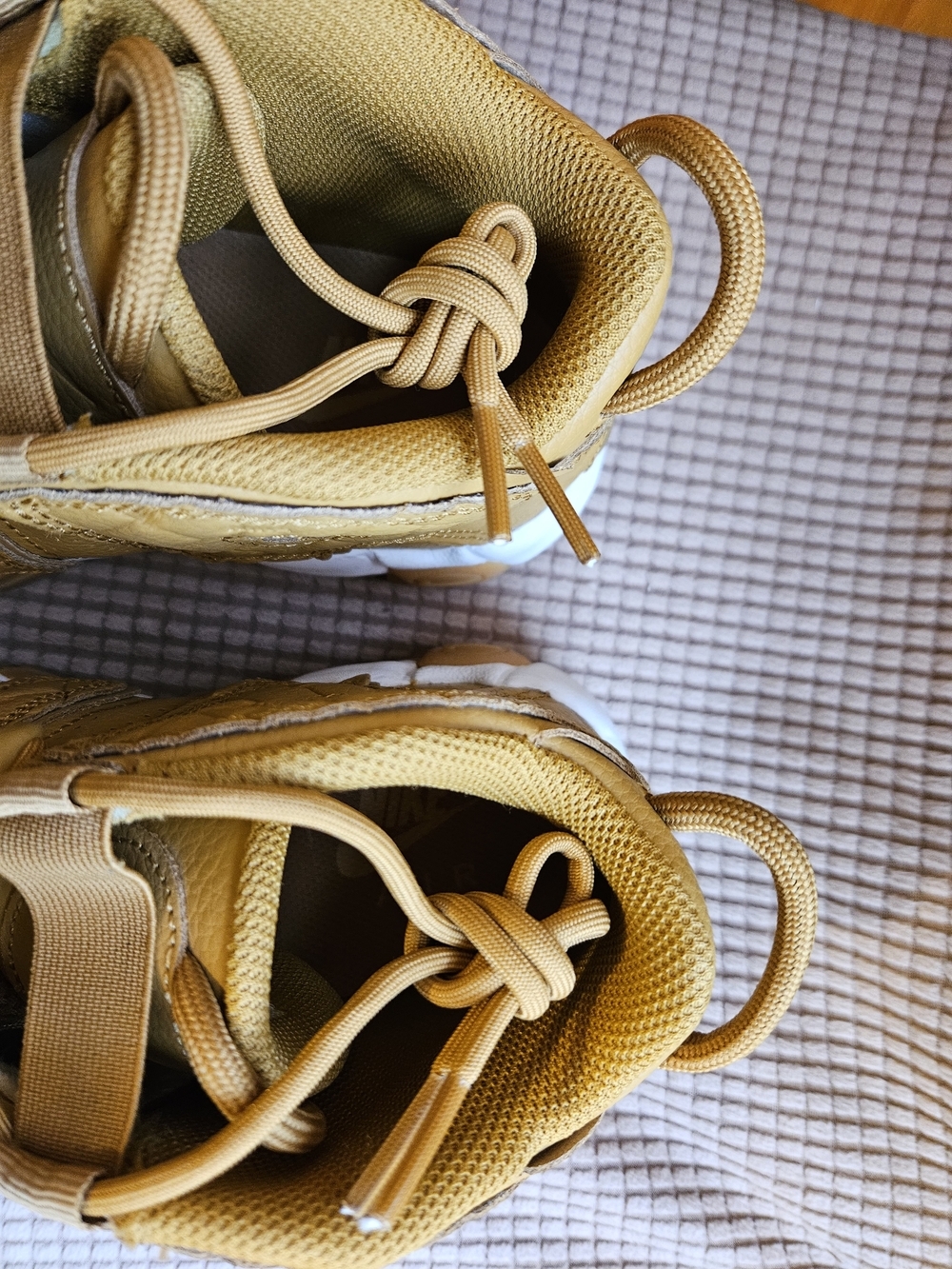 Nike Air More Uptempo Wheat Quilted (W) - Picture 11 of 16